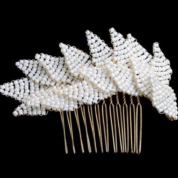 Handmade white and gold rice bead hair comb - Picture 1 of 3